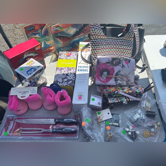 Assorted accessories - Picture 4 of 4